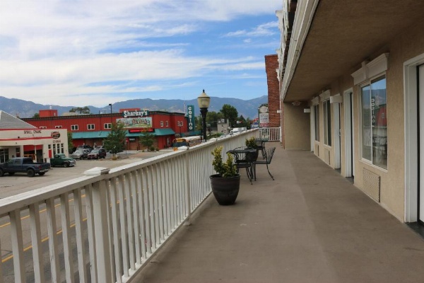 Historian Inn image 26