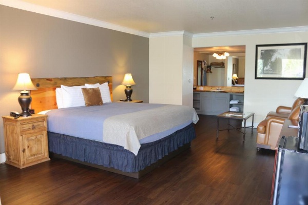 Historian Inn image 30